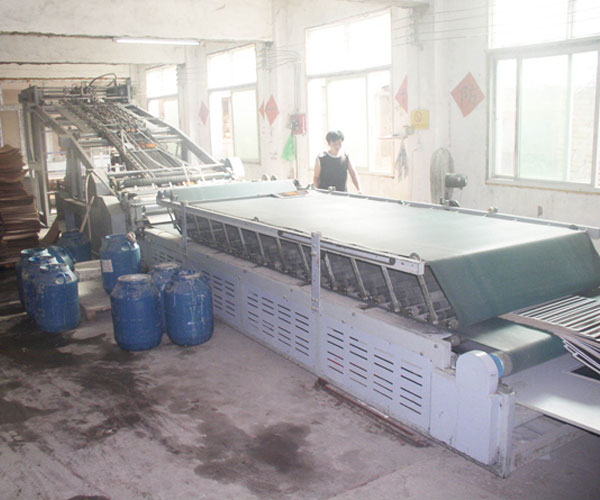 全（quán）自（zì）動貼麵機